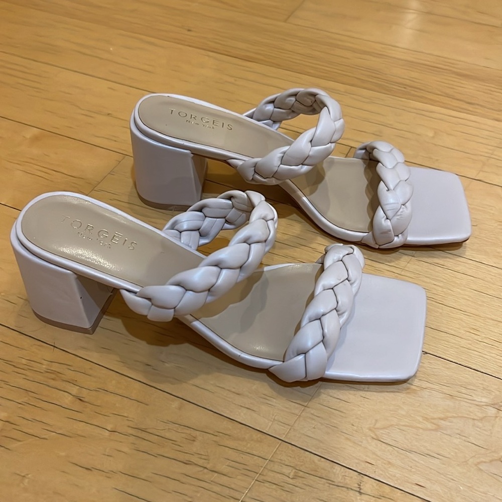 Torgeis Slip-on Block Heels, Braided Accent Size 7.5 - Picture 3 of 6